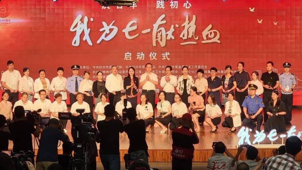 《第八号当铺》黑暗之子高寒，在谎言之中长大，却终究为爱而牺牲
