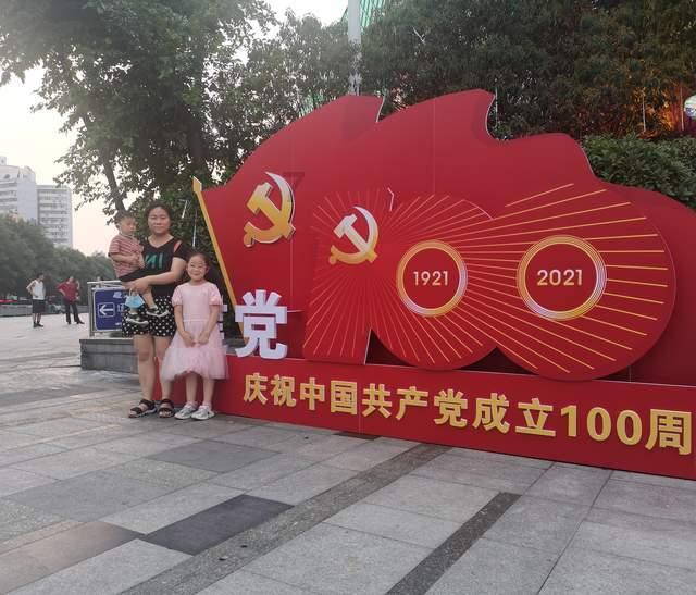 这一站,贵州|贵州有群人,把家谱绑在头发里